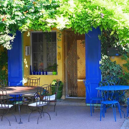 Hotel La Sarrasine Villes-sur-Auzon Exterior foto
